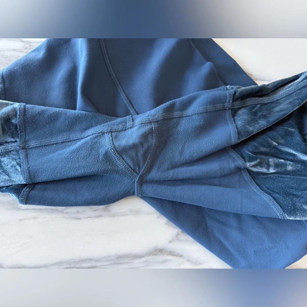 ALO Sheila High Waist Yoga Legging Velvet - Picture 2 of 12